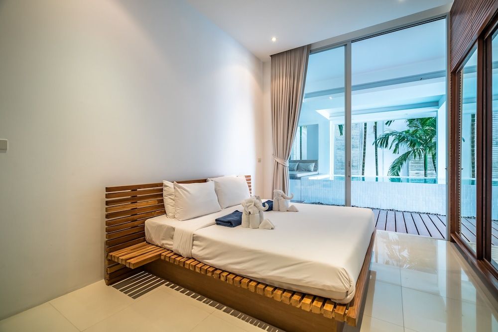 The Quarter by Lofty Exclusive Apartment, Private Pool 8