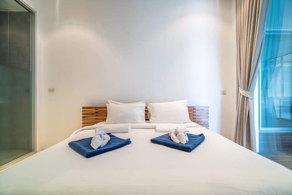 The Quarter by Lofty Exclusive Apartment, Private Pool 2