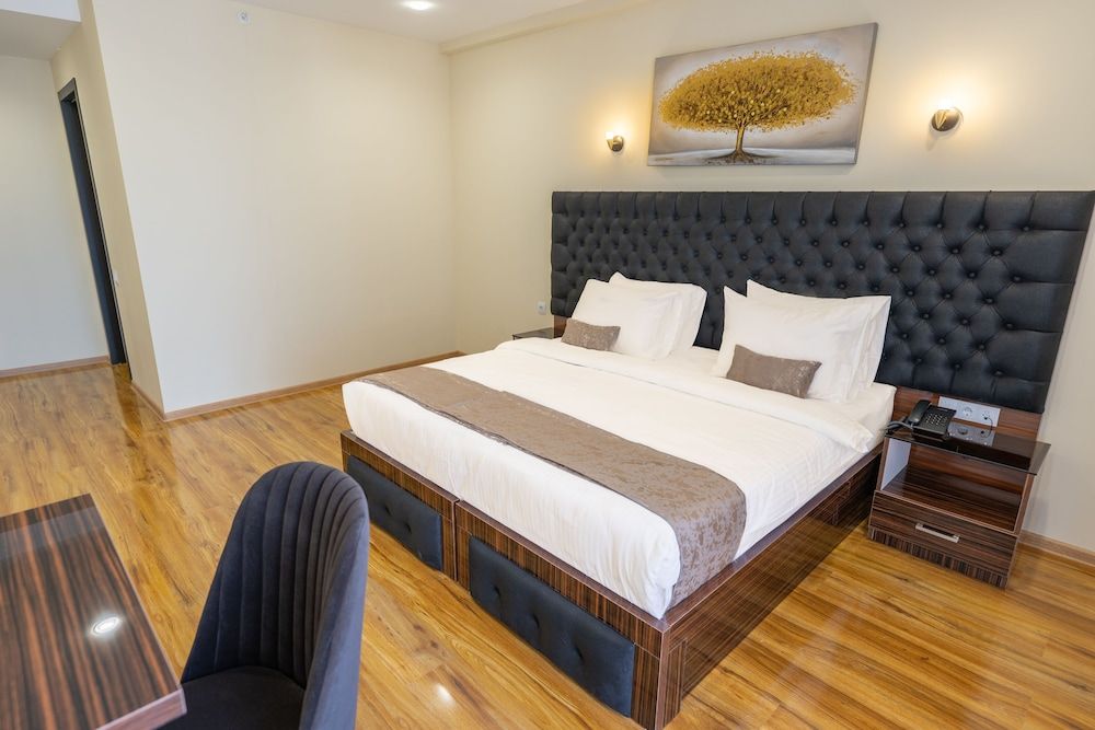 undefined Hotel Residence Plaza 10