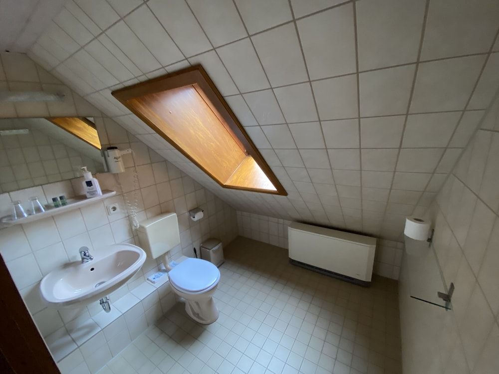 Basic Double Room, 1 Bedroom, Hill View