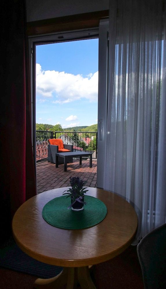 Hotel-Restaurant Druidenstein Double Room, 1 Bedroom, Balcony, Hill View 6