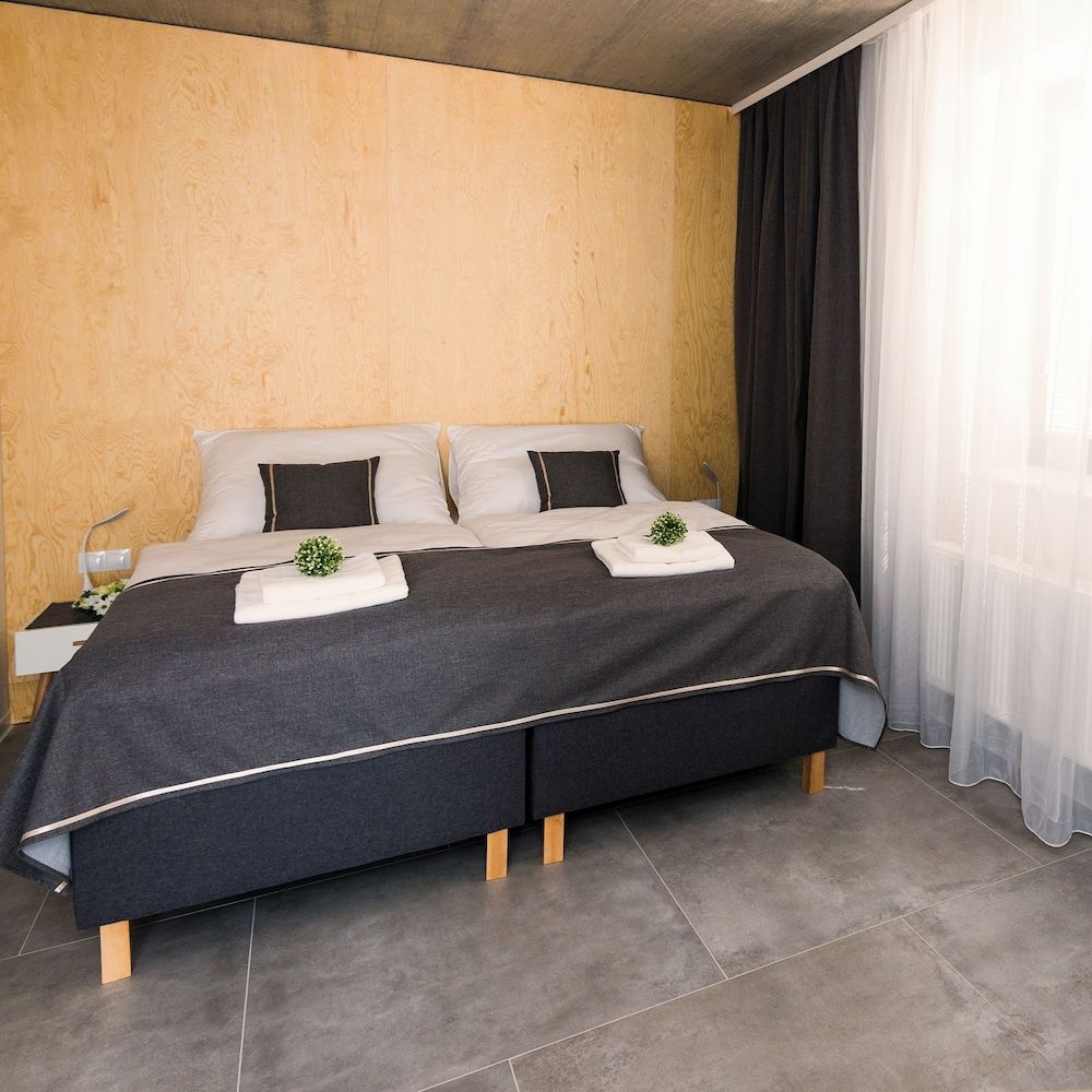 undefined Residence Trafick 10