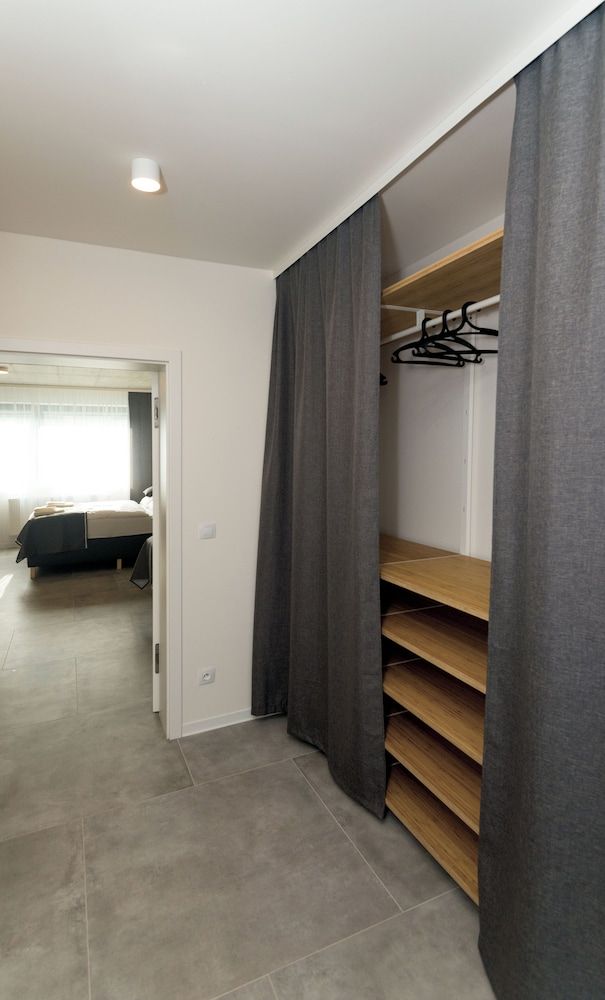 undefined Residence Trafick 10