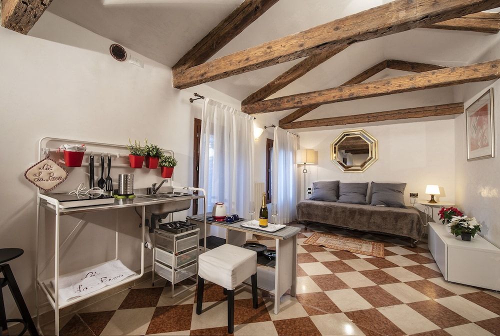 undefined Anzolo Palace 9