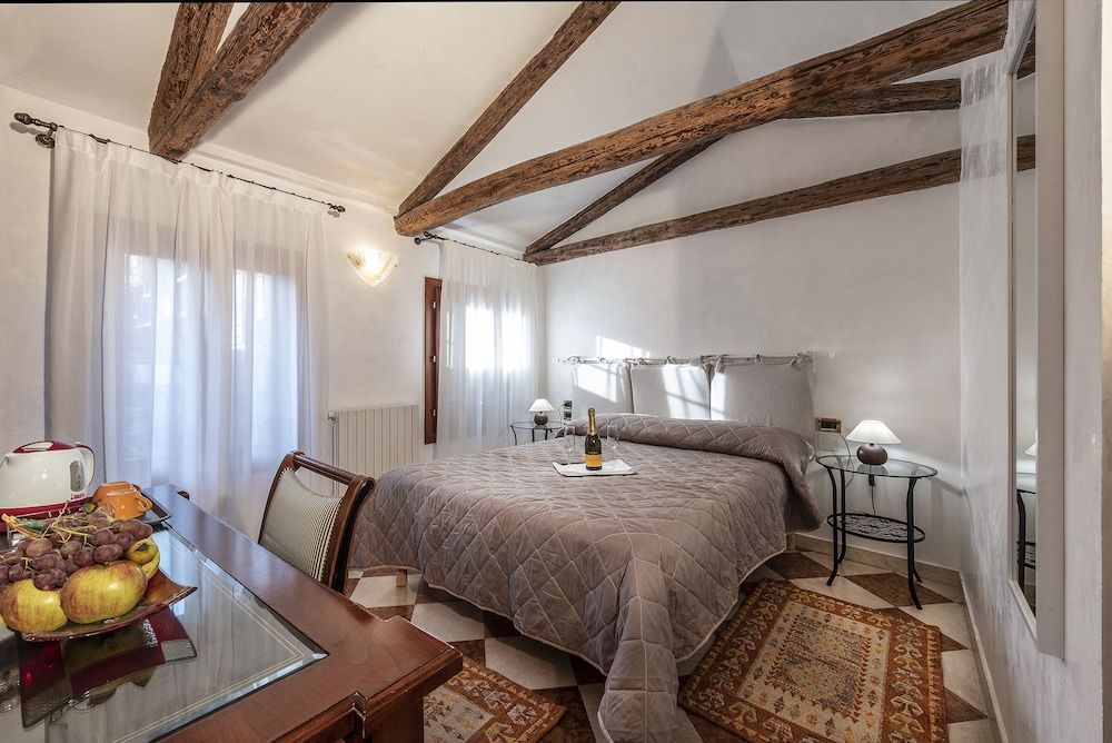 undefined Anzolo Palace 5