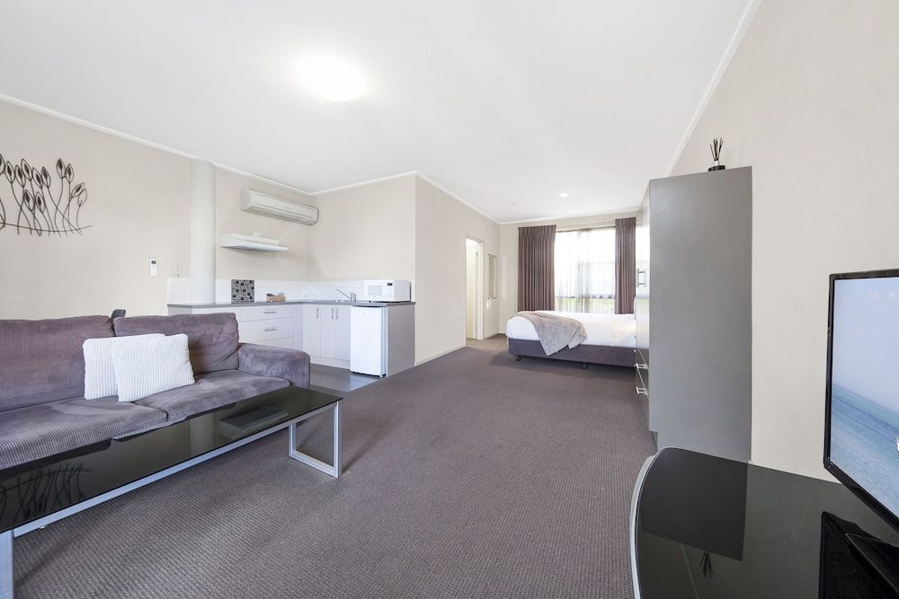 Moonlight Bay Apartments King Spa Studio (3 Night Min) 2