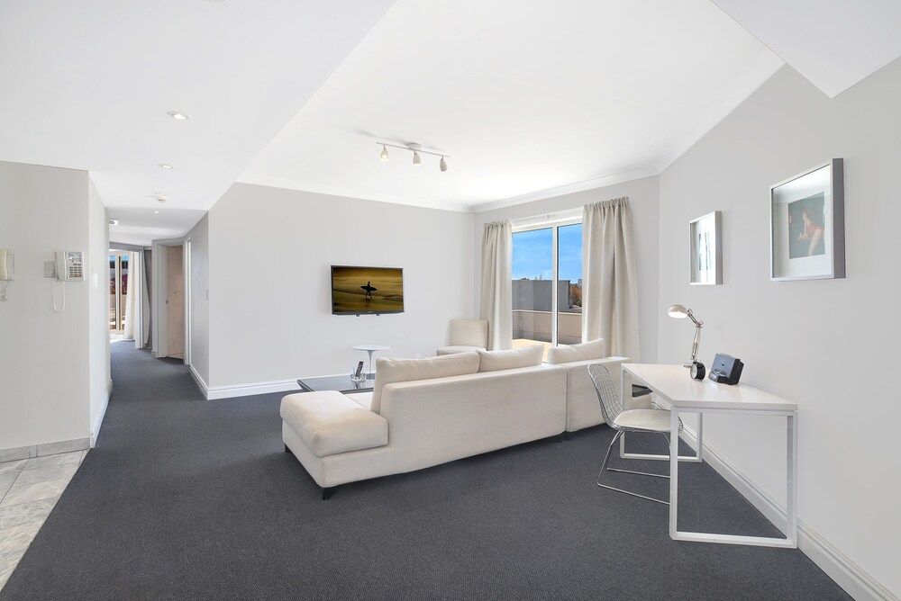 Deluxe Penthouse Two Bedroom Apartment