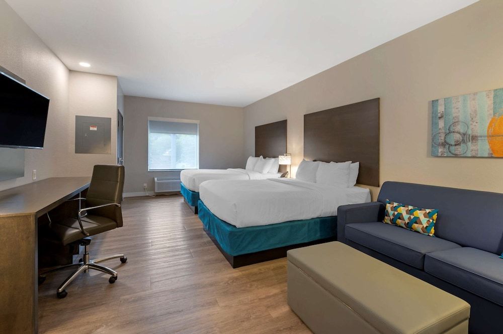 Room, 2 Queen Beds, Accessible, Non Smoking