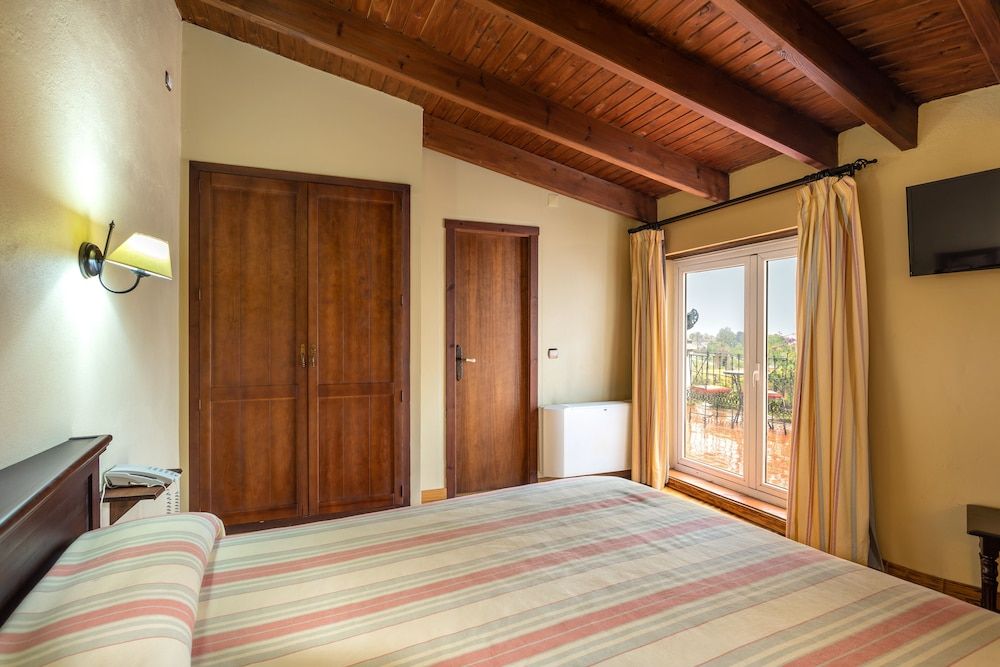 Hotel São João de Deus by RIDAN Hotels Superior Double Room, Balcony, Garden View 11