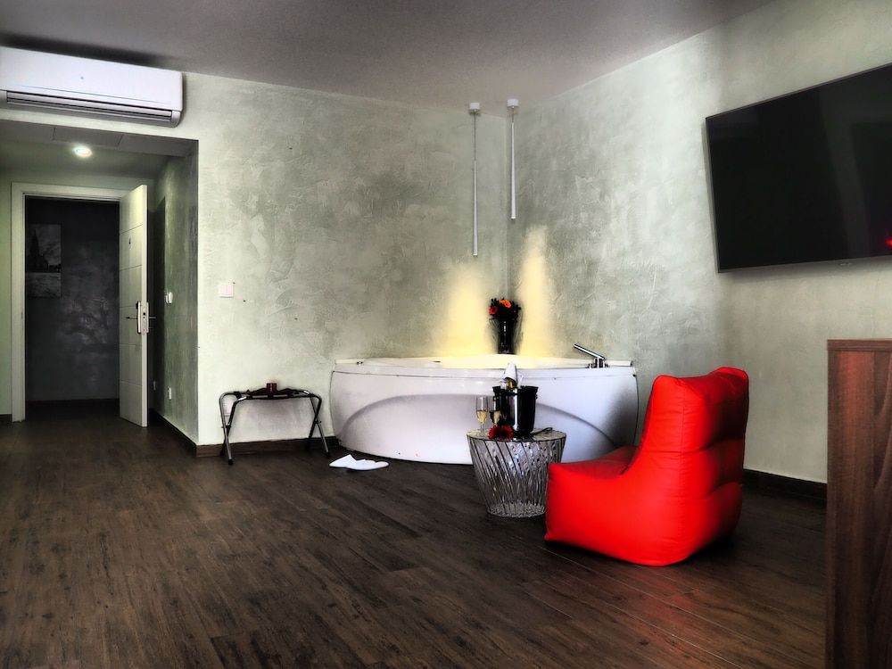 Adelphi Boutique Hotel Room (Superior Suite)