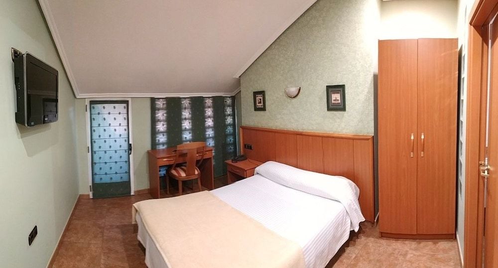 Double Room, 1 Queen Bed, Non Smoking, City View