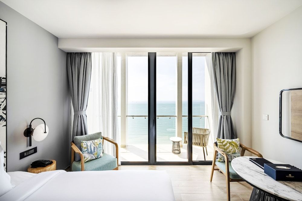 Premier Executive Ocean View King