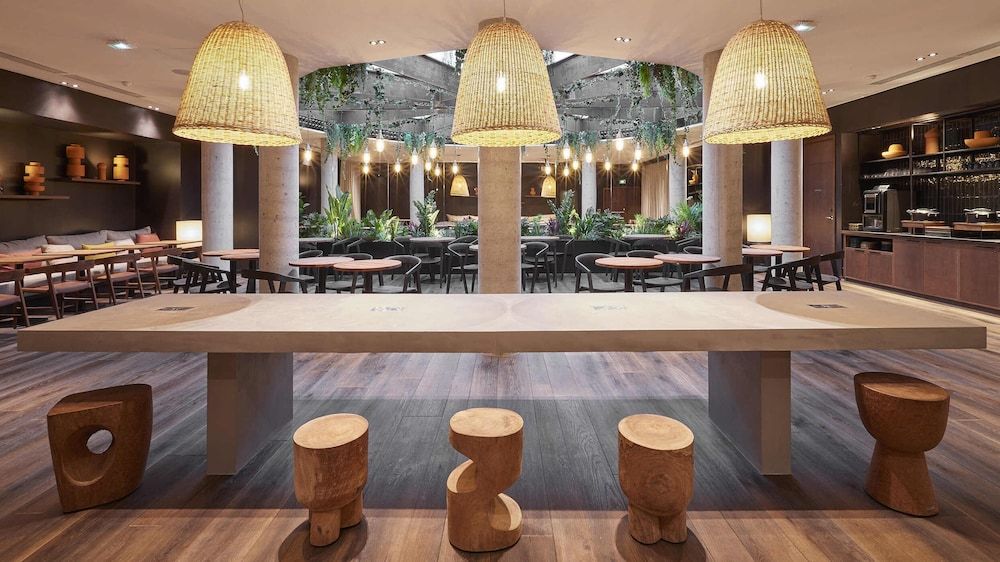 undefined Le Bellune Paris Hotel & Spa 4