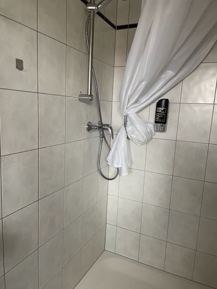 Harzhotel Warnstedter Krug Economy Double Room 4