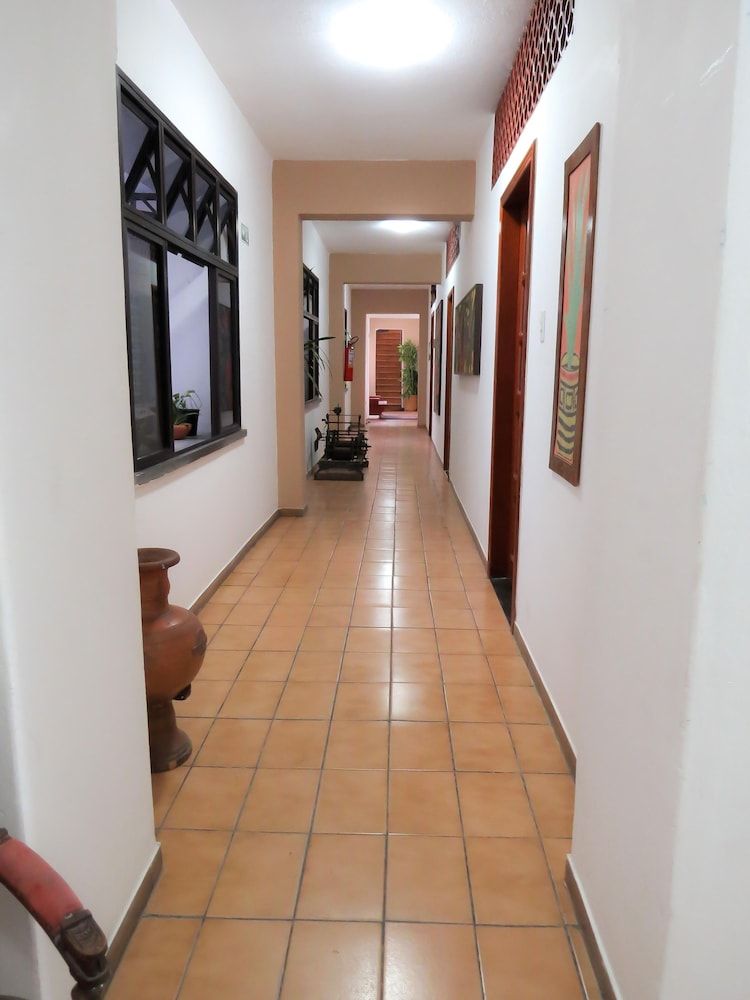 Handrails in hallways