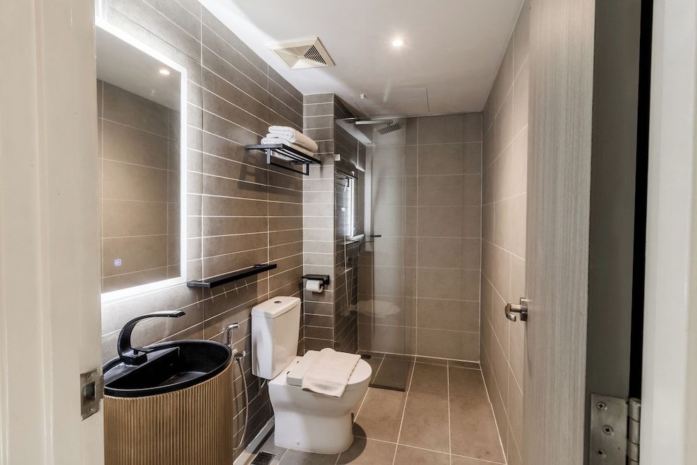 Regatta Stay Kozi Square Kuching Comfort Room 5