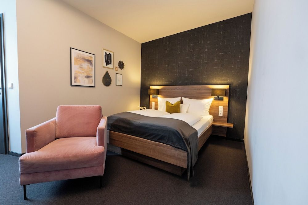 V Boutique Hotel Deluxe Double Room, Non Smoking 7