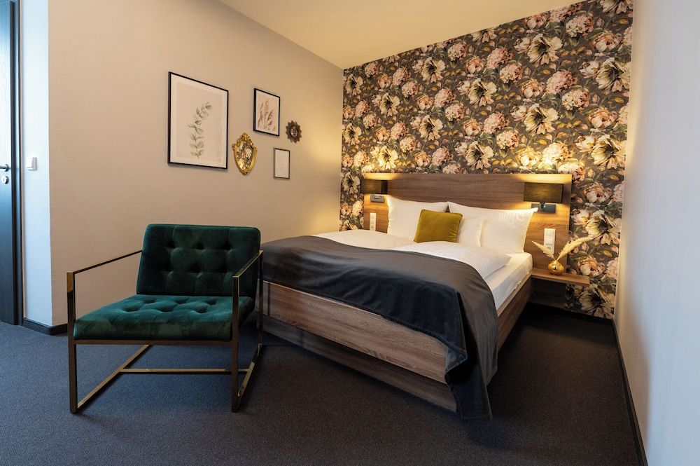 V Boutique Hotel Deluxe Double Room, Non Smoking 3