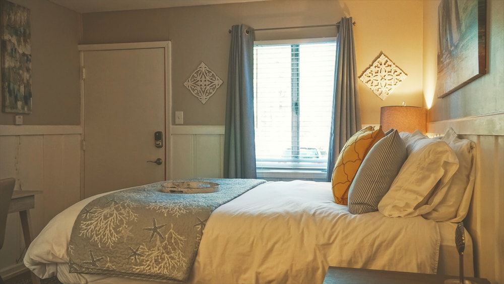 Playpark Lodge Standard Room, 1 Queen Bed 5