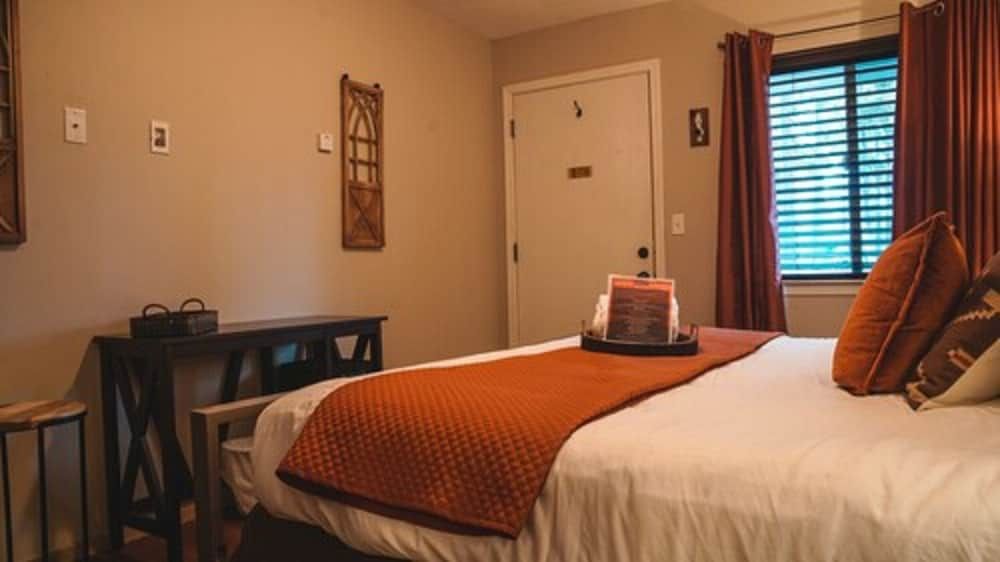 undefined Playpark Lodge 8