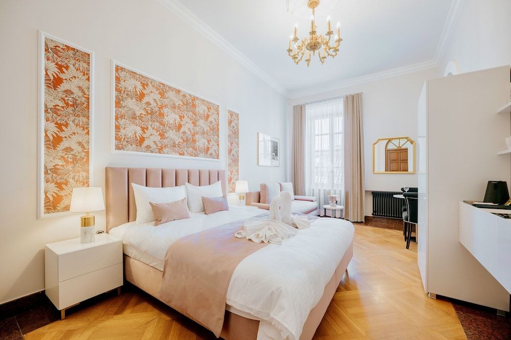 Superior Apartment