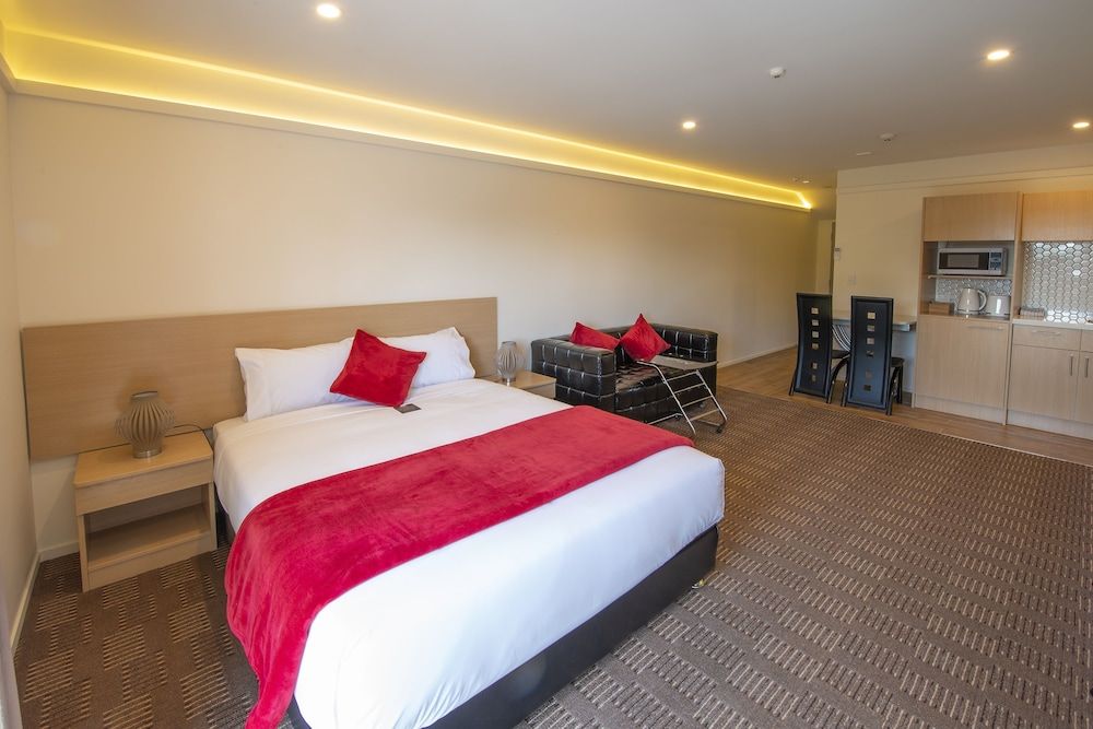 Luxury Studio Suite, 1 Queen Bed
