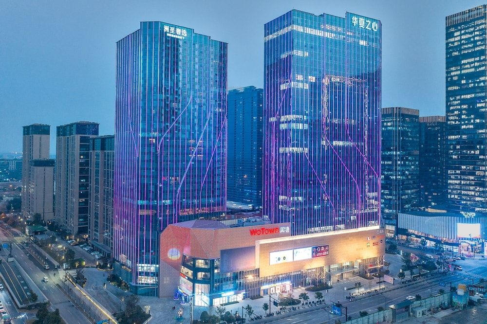 undefined Hangzhou Huaxia Center Hotel, Vignette Collection by IHG 10