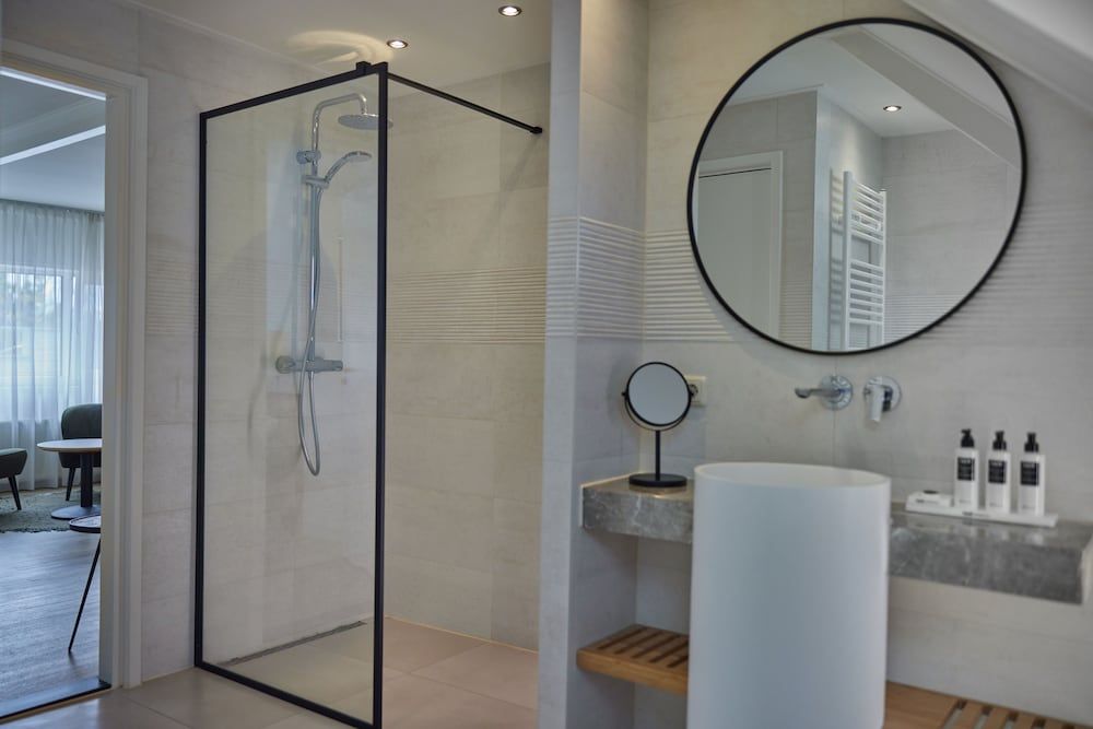 Westcord Hotel De Wadden Superior Double Room 3