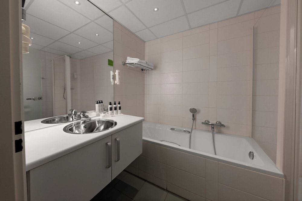 Westcord Hotel De Wadden Standard Double Room 3