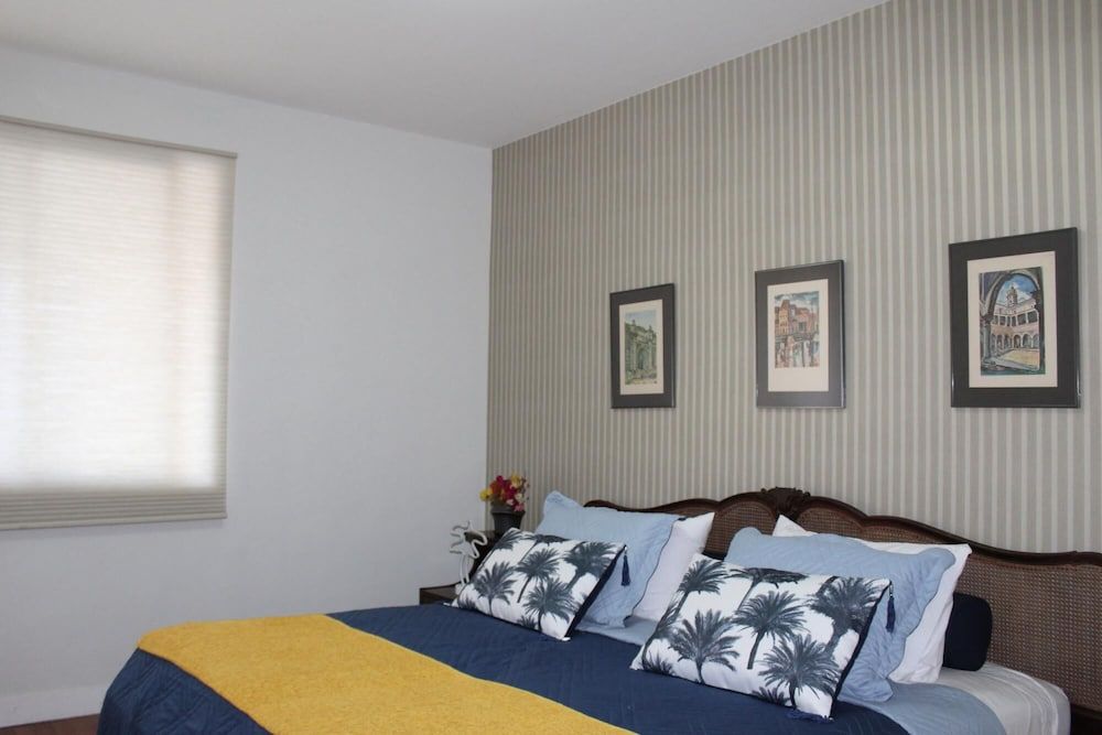 Penthouse With sea View on the Beachfront Vsc1 Apartment