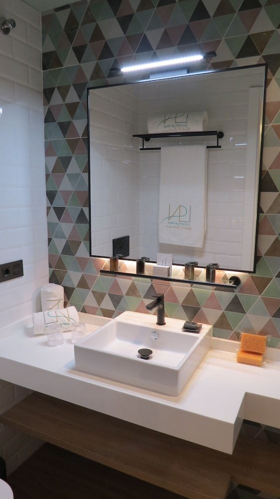 La Puerta de Nerja Hostal Boutique Economy Twin Room 4