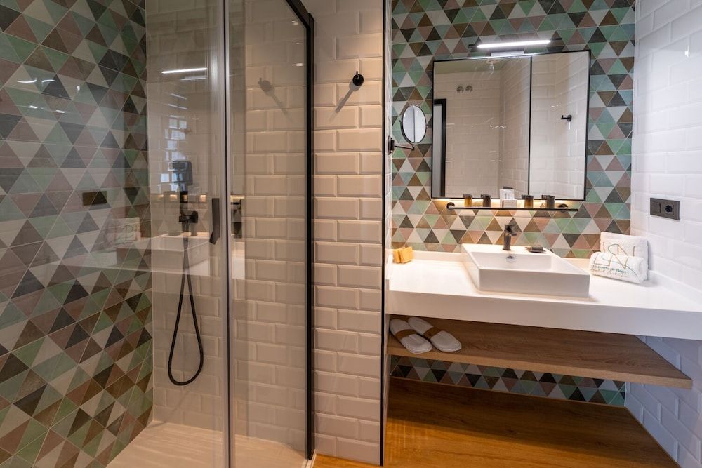 La Puerta de Nerja Hostal Boutique Superior Double Room, 1 King Bed 4