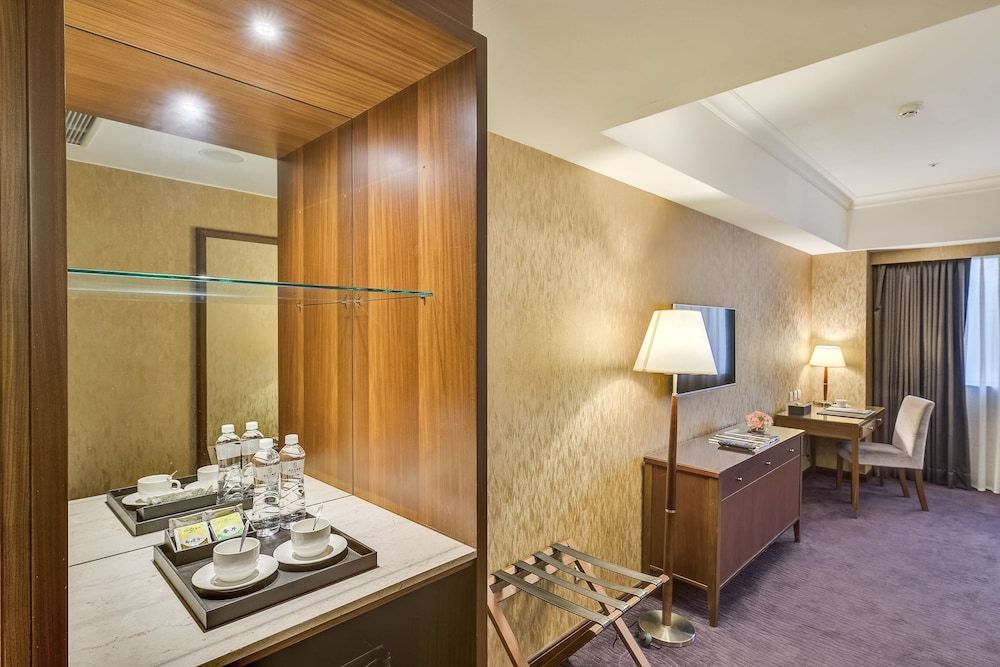 In-Room Business Center