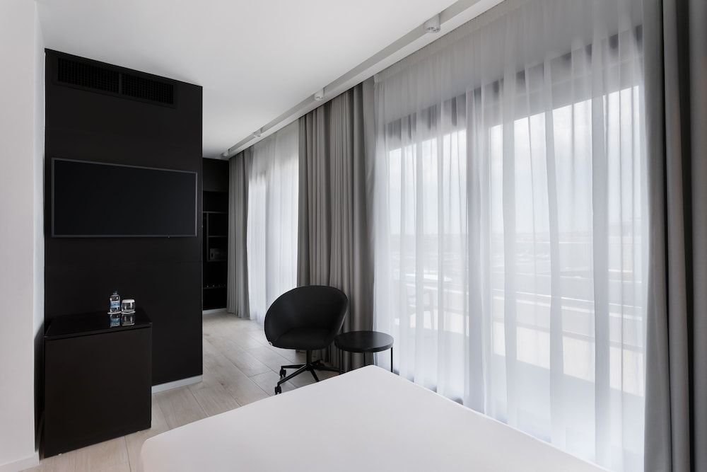 Verdi Gzira Promenade Deluxe Single Room 4