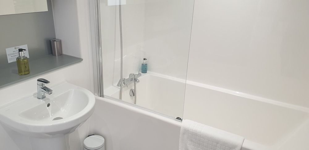 Quay Apartments Exchange Quay Two Bedroom Apartment 7