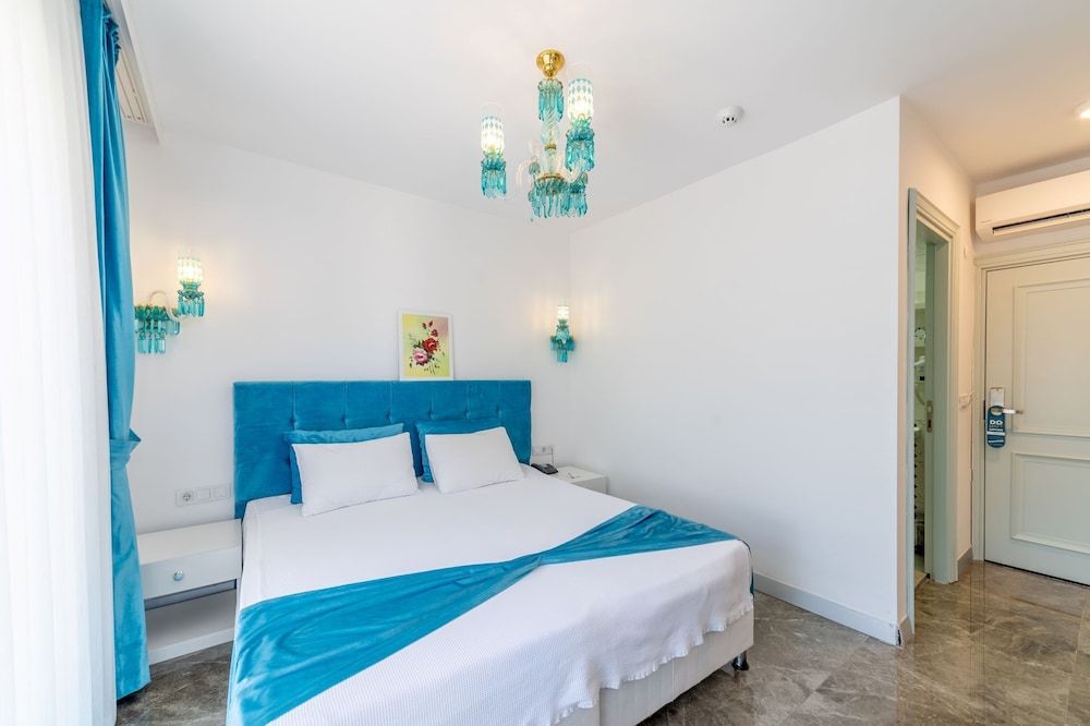 Dam Hotel Lara Standard Double or Twin Room