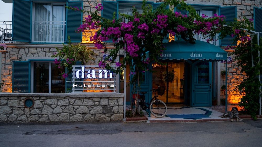 undefined Dam Hotel Lara 9