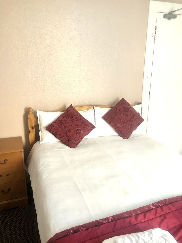 Dalry guesthouse Double Room, Shared Bathroom 6