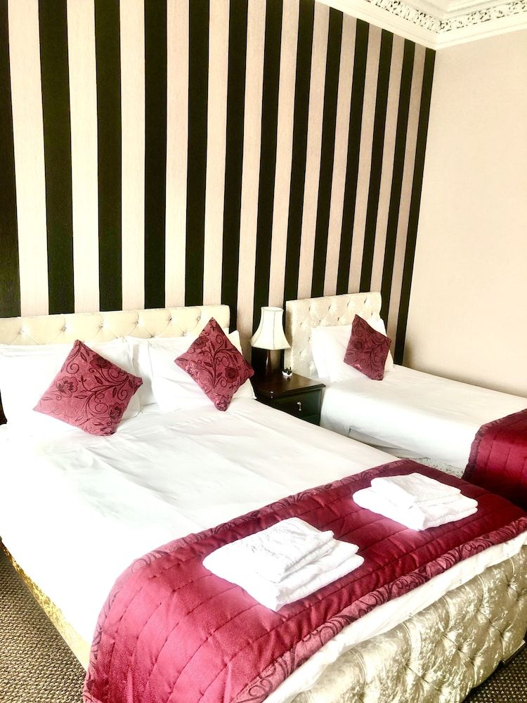 undefined Dalry guesthouse 6