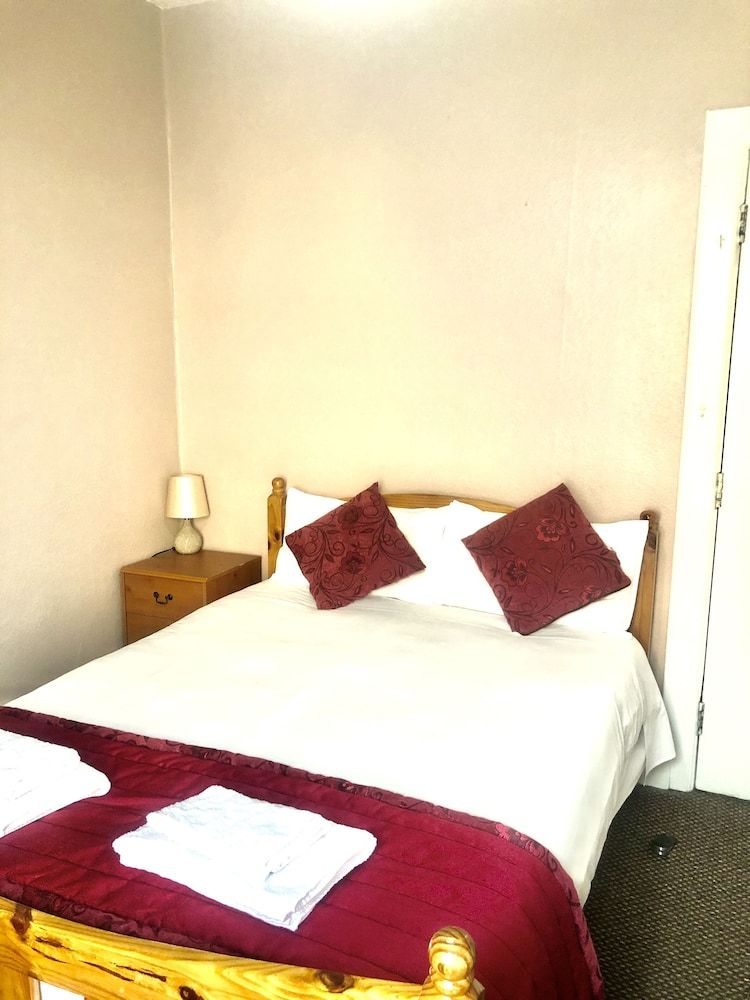 undefined Dalry guesthouse 4