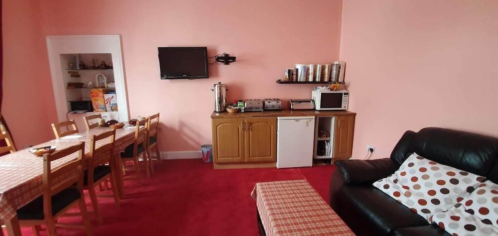 undefined Dalry guesthouse 10