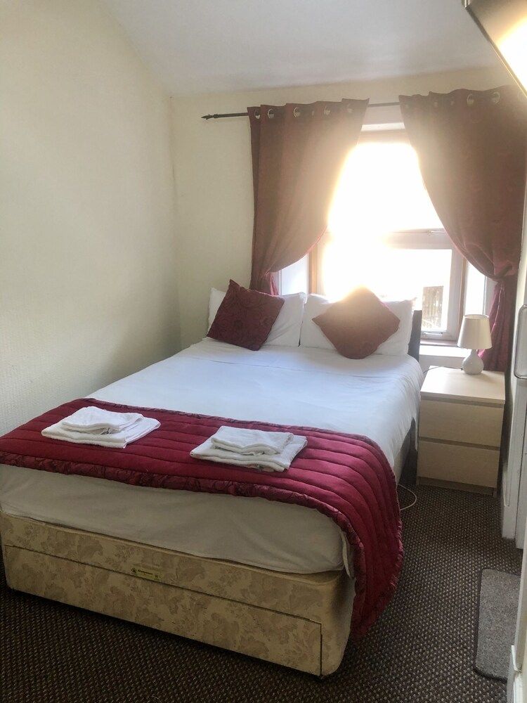 undefined Dalry guesthouse 3