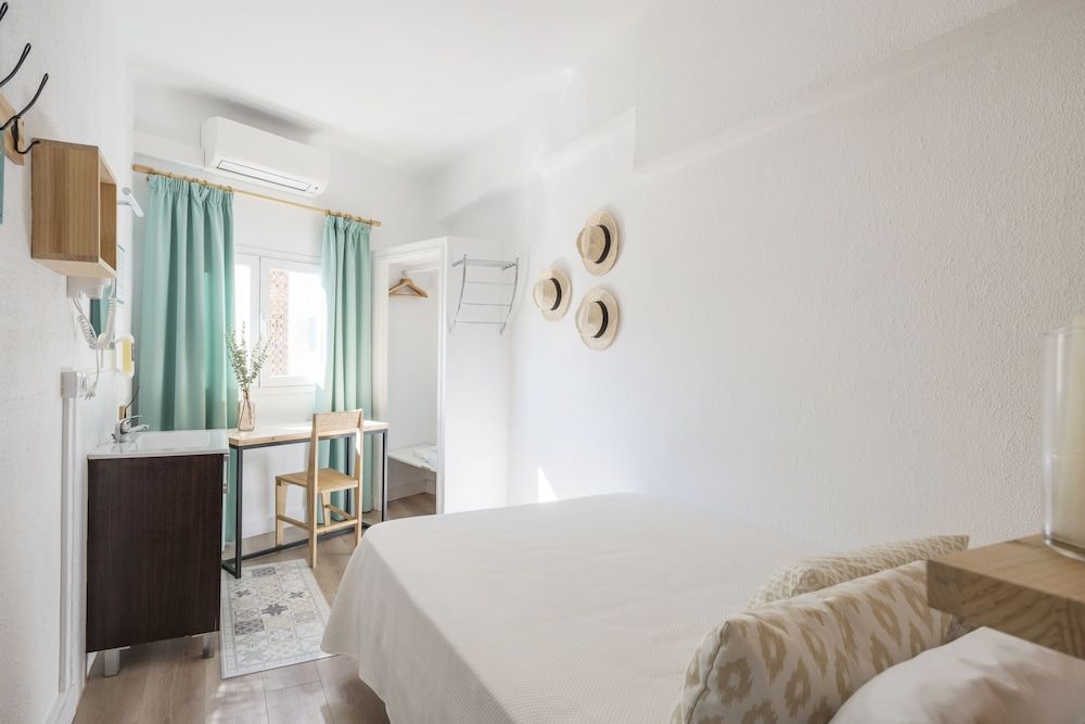 Economy Double Room, 1 Double Bed