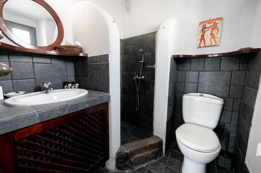 Lotza Studios Traditional Studio 51