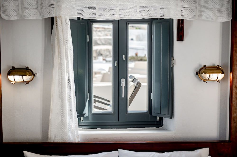 Lotza Studios Traditional Studio 57