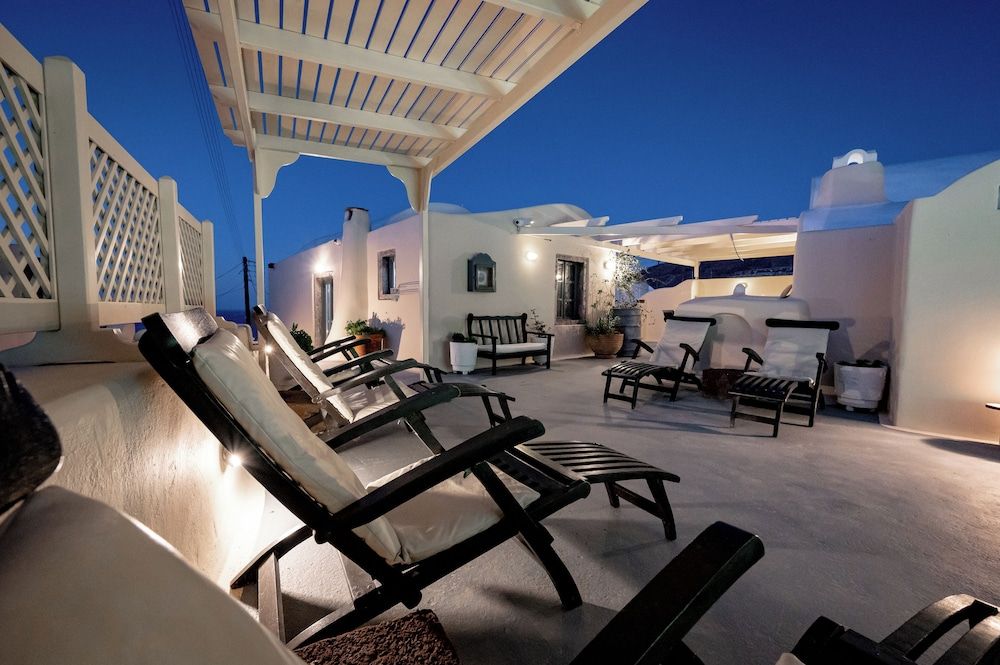 Lotza Studios Traditional Studio 39