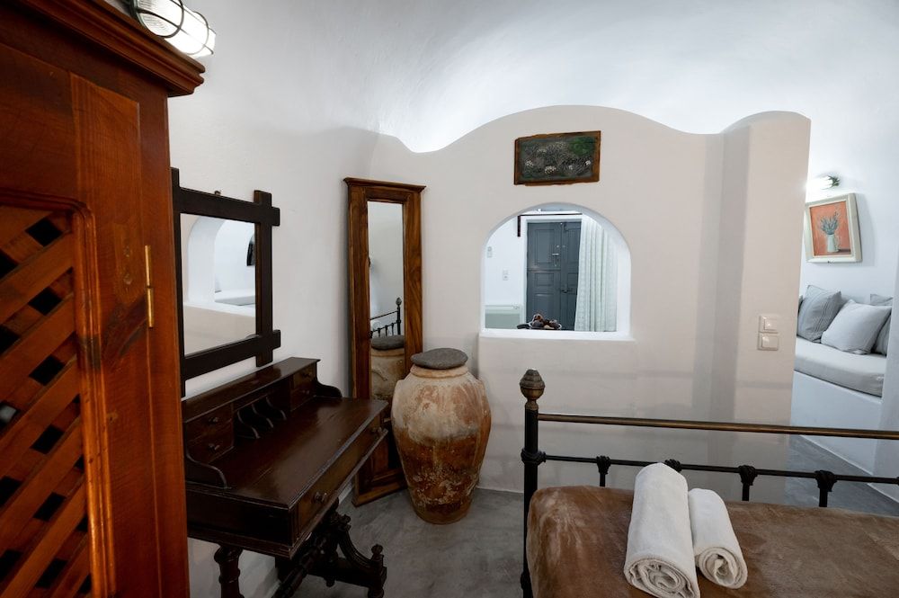 Lotza Studios Traditional Studio 54