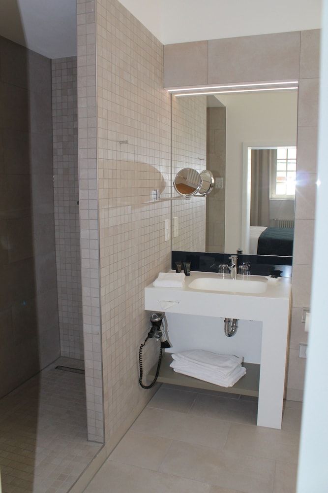 Katholisch-Soziales Institut Premium Suite, City View 2