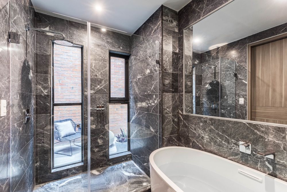 Mathias Luxury Plus by Viadora Signature Suite, 2 Bedrooms, 2 Bathrooms 6