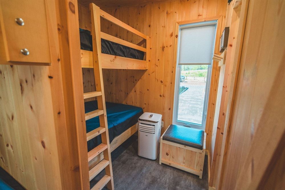 Le 2800 du Parc Cabin 8